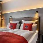 - The Niu, Hide Friedrichshain By Ihg