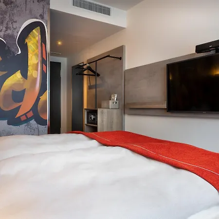 - The Niu, Hide Friedrichshain By Ihg Hotel