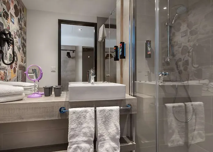 - The Niu, Hide Friedrichshain By Ihg Hotel