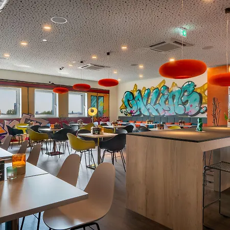 - The Niu, Hide Friedrichshain By Ihg