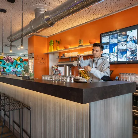 - The Niu, Hide Friedrichshain By Ihg 3* Berlin