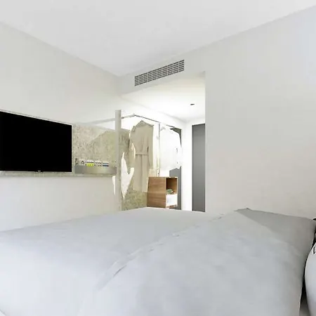 - The Niu, Hide Friedrichshain By Ihg