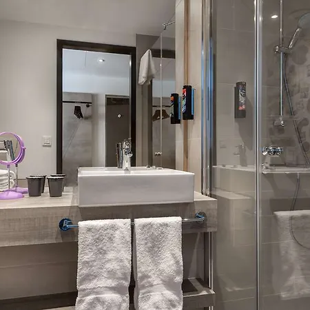 - The Niu, Hide Friedrichshain By Ihg Отель